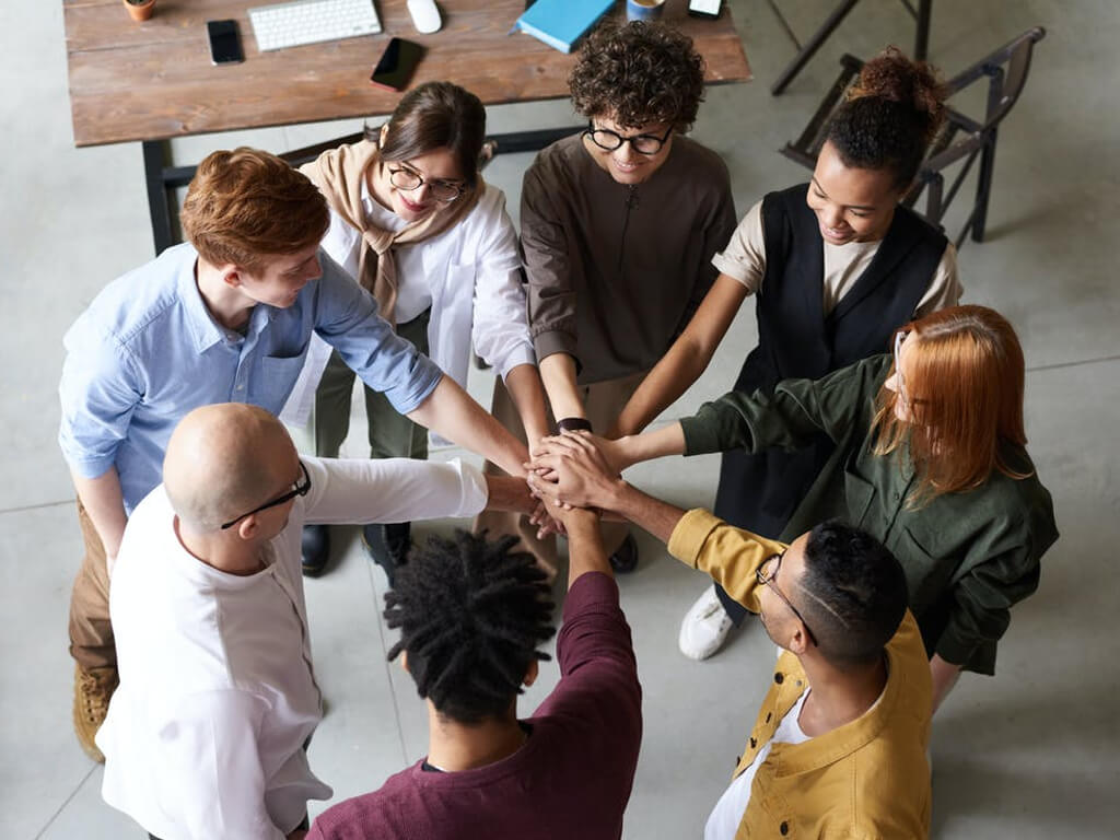 About KRUDRA-CX auto dialer and call center software company in India